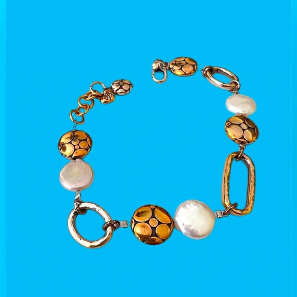 Brighton Link Bracelet Pebble and Pearl Silver Vintage 90s 8.25"
Beautiful - Picture 3 of 4